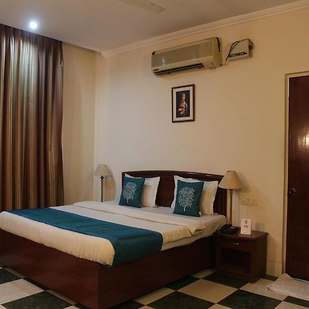 Oyo 5232 Kwality Hotel Dehradun Eksteriør billede