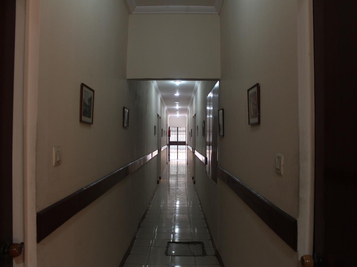 Oyo 5232 Kwality Hotel Dehradun Eksteriør billede