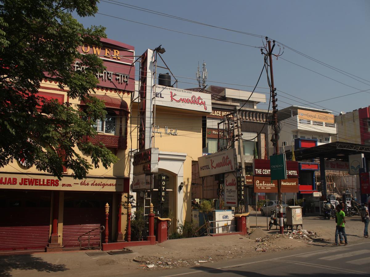 Oyo 5232 Kwality Hotel Dehradun Eksteriør billede